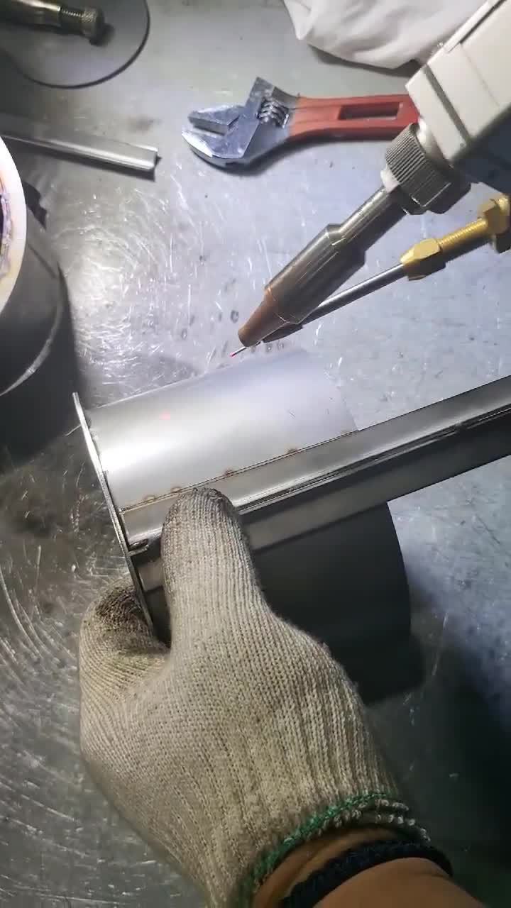 레이져 용접기 작업 동영상